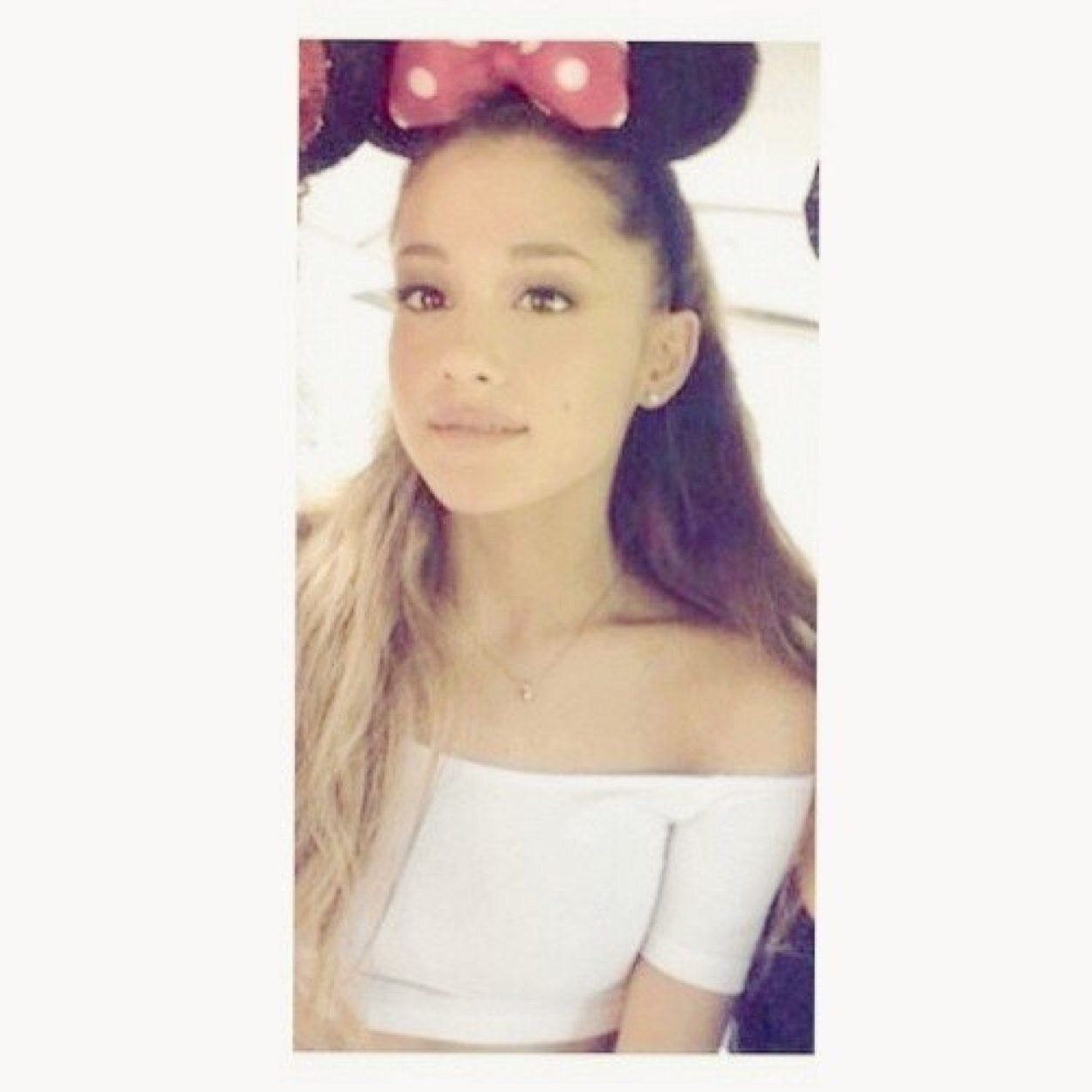 I Love Ariana Grande okay ♡☼ ireland
((unactive because of school pls Dont unfollow love yahs))