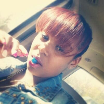 mother of one, aspiring singer & model.. but in the mean time while dreaming gets you no where, I have a 9 to 5 to provide day by day. .