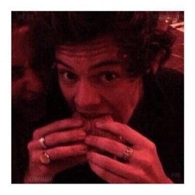 i just gave you a free follow. follow @coldplayharry or ill unfollow