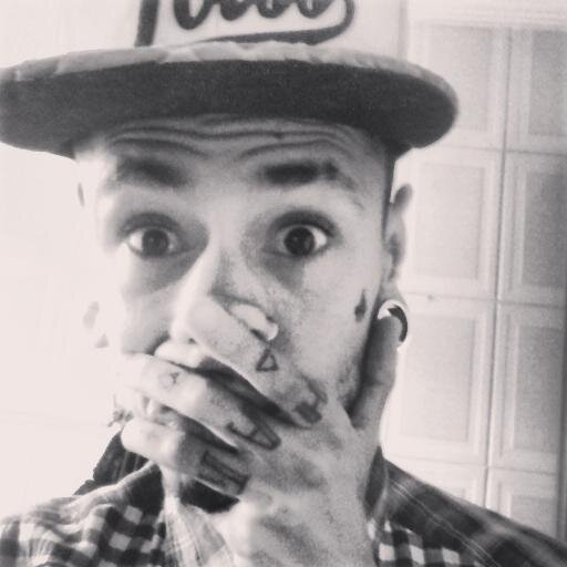 estilolevada's profile picture. daqui até a eternidade