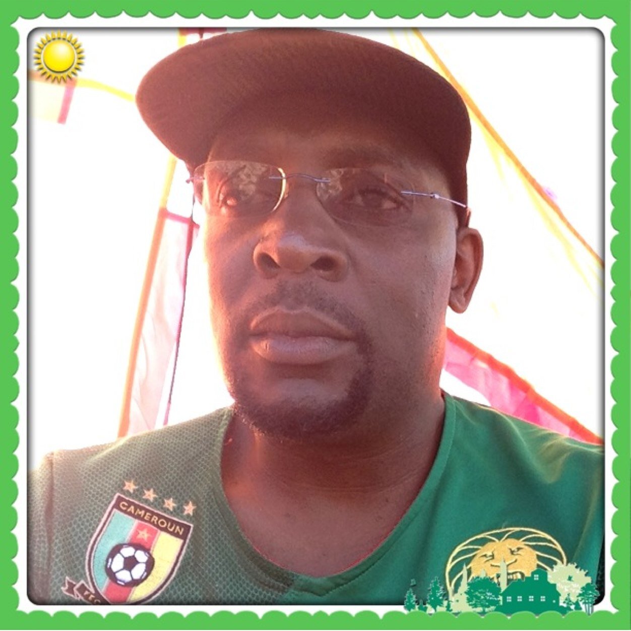 schecheche's profile picture. 