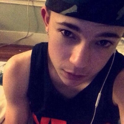 Follow my personal?? @Heather_styles ily~~ A boy named Sam Collins saved my life and made me the happiest girl to ever exist. ❤️