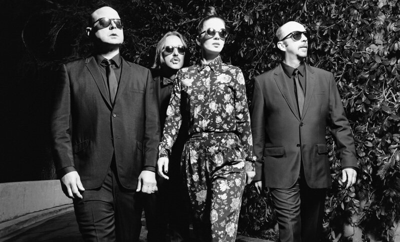 Comunidad de seguidores de la banda GARBAGE en España y todo el mundo. For Garbage Fans in Spain and ALL OVER THE WORLD!