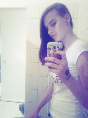 Belieber*-* Directioner*-* Mahomie*-* 5SosFan*-* Simpsonizer*-*