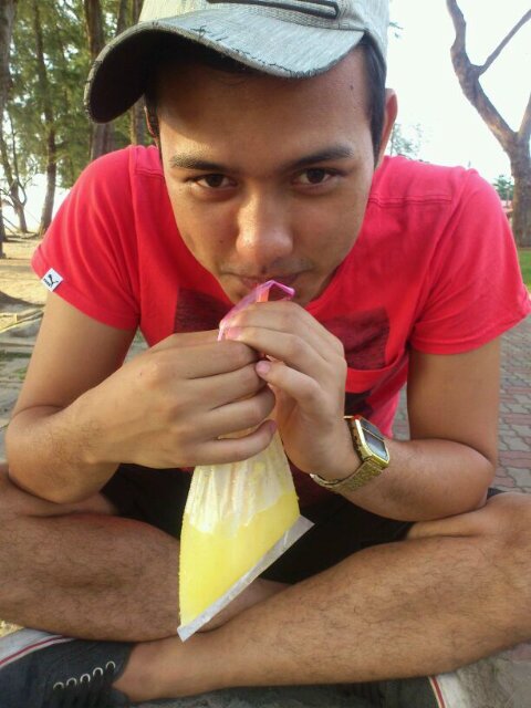 Art Zaharani here.Just follow me. If don;t like me. Just go..