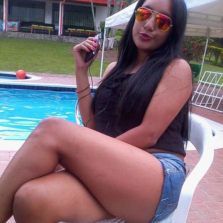 valencorrea25's profile picture. Sigueme Y Te Sigo ;) 
  ♛♛