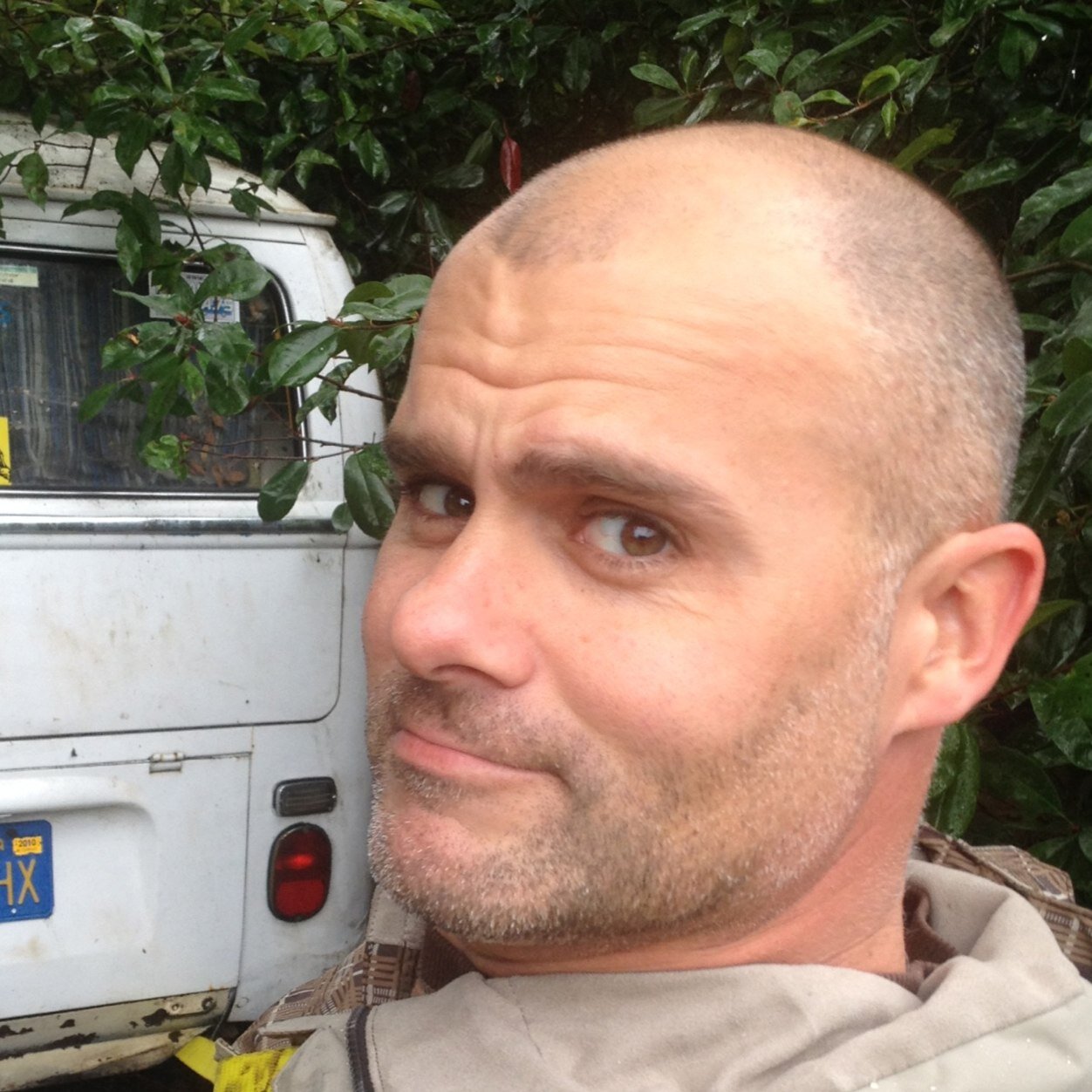 tshellen's profile picture. Dad, husband, public servant, surfer... usually in that order.