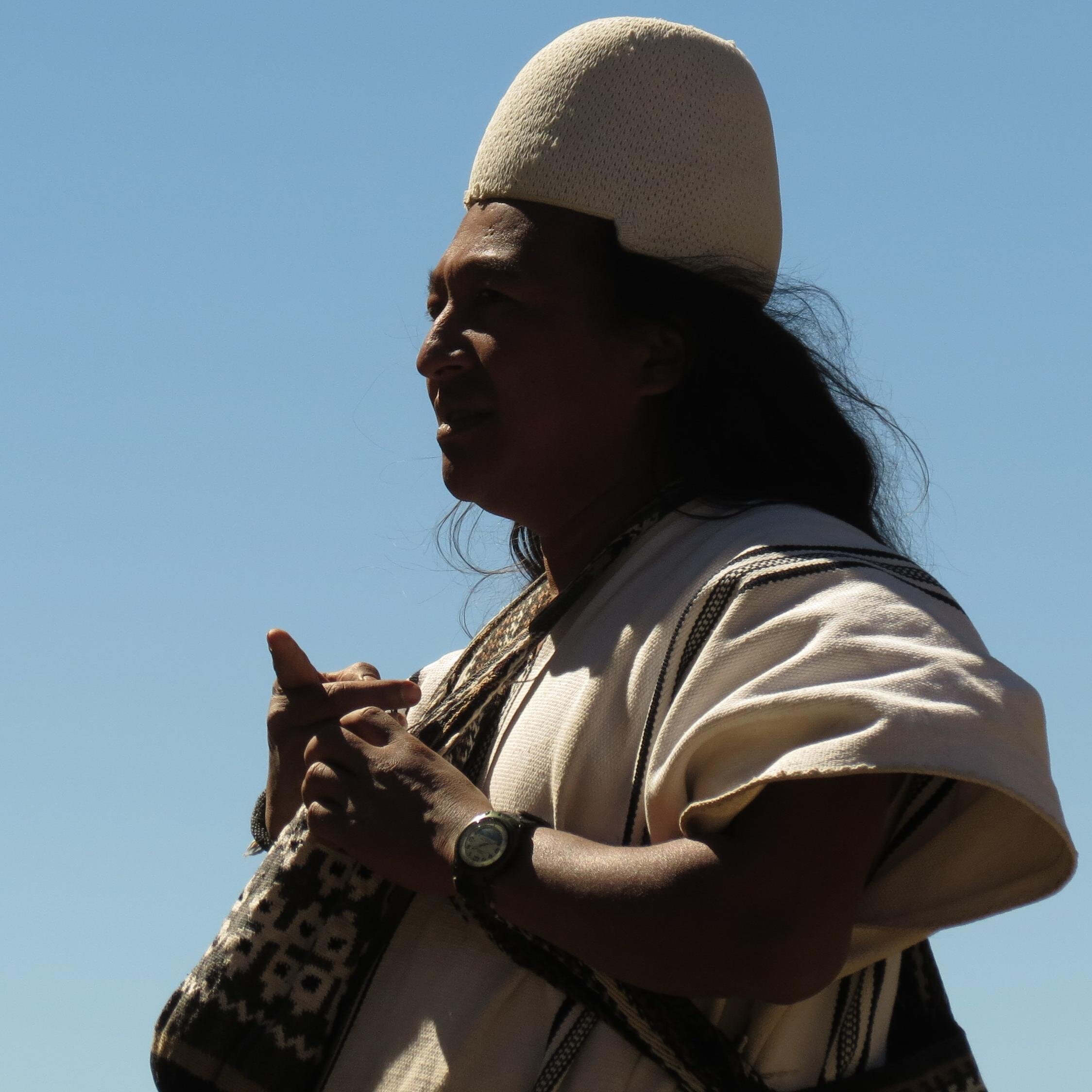 soy del linaje Gunkuku pertenezco a la familia indígena Arhuaco