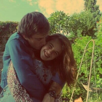 Adicta a los abrazos y a LPDA. No hay alegría sin dolor, y todavía falta lo mejor....Te amo Daniel.