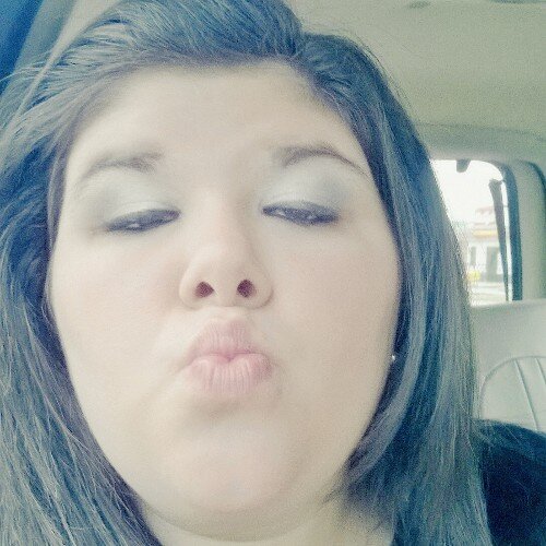 *Senior at SVHS *17 years old *Single *Caitlyn Lee Henry