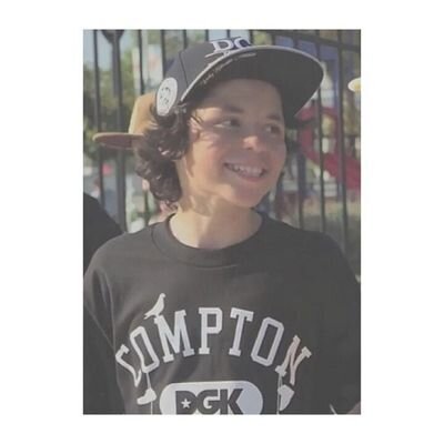 steven fernandez esparza a.k.a babyscumbag is mine bruhhh so yall back off ✋✋✋ //dgk girl ✌//skating is life ma nigga ✌//pray for da booty  tho