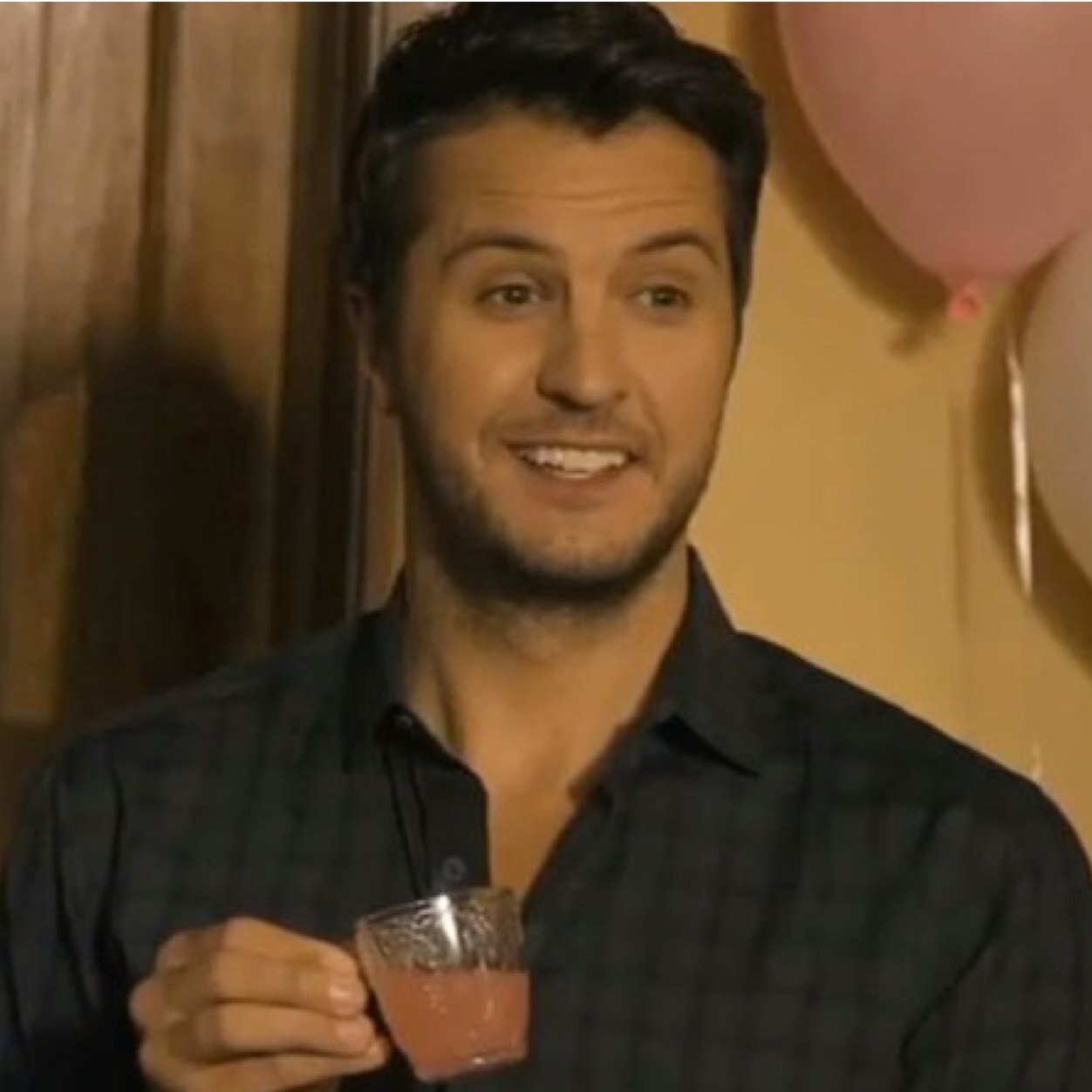 SamanthaEscala4's profile picture. Love camo love my country singers Luke bryan and Tim mcgraw are my mains then Faith Hill and Carrie are my girls love yall :)