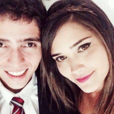 Serva e FILHINHA de Deus, noiva do Marc, membro de uma família incrível, estudante de Odontologia da UFC, Uma cearense q voltou pra casa e nunca foi TÃO FELIZ!