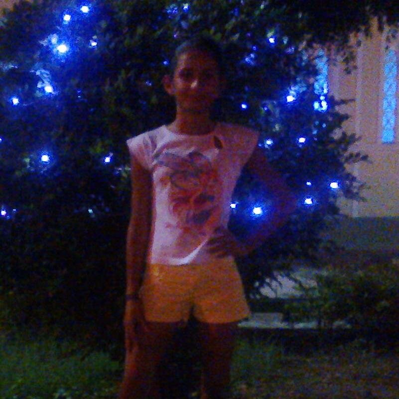 lara65373889's profile picture. 