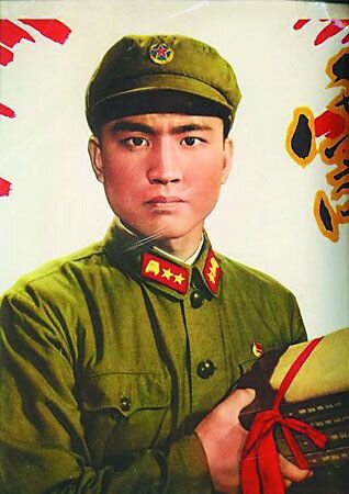 March 5th is the official Learning from Lei Feng Day when various organizations and institutions call on people to learn from Lei Feng, a cultural icon symbol