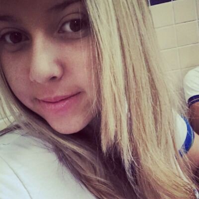 Se ele é burro o suficiente pra ir embora, seja inteligente o suficiente pra deixa-lo ir. :)