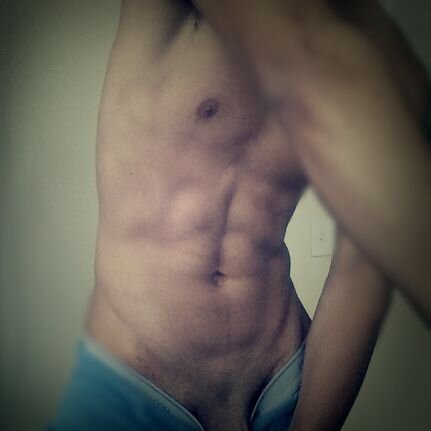 Modelstatus69's profile picture. 