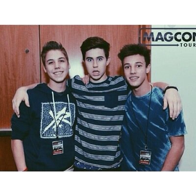 I love you @TheMattEspinosa and @camerondallas they are perfect to me please if could can yous follow my other account @AussieEspinosa_