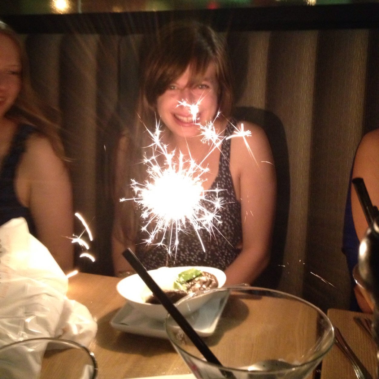 I like elephants, nutella, stars and all things tricolor. waterloo optometry '17 & queens lifesci '13.