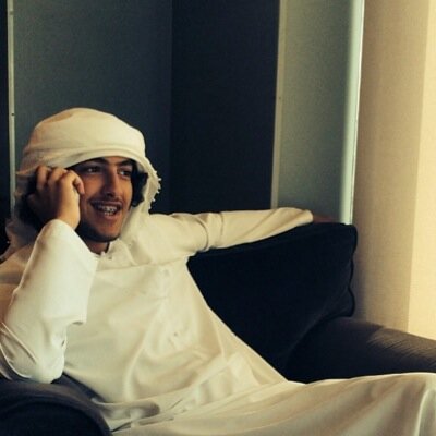 من بغانا بالوفا يرقا سنود 
      و من نونا بالردى ياكل تراب