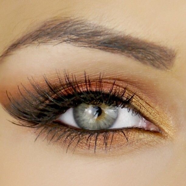 MUAbyNicole's profile picture. I am a freelance makeup artist based in Arizona.