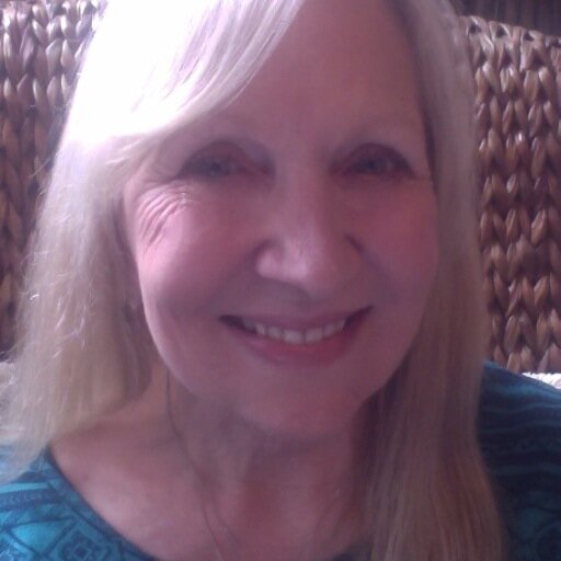 Mom, Grandma, Editor, dreamer, traveler, music lover.. Starting a 2nd chapter & realizing that means 2nd chances! Excited!!