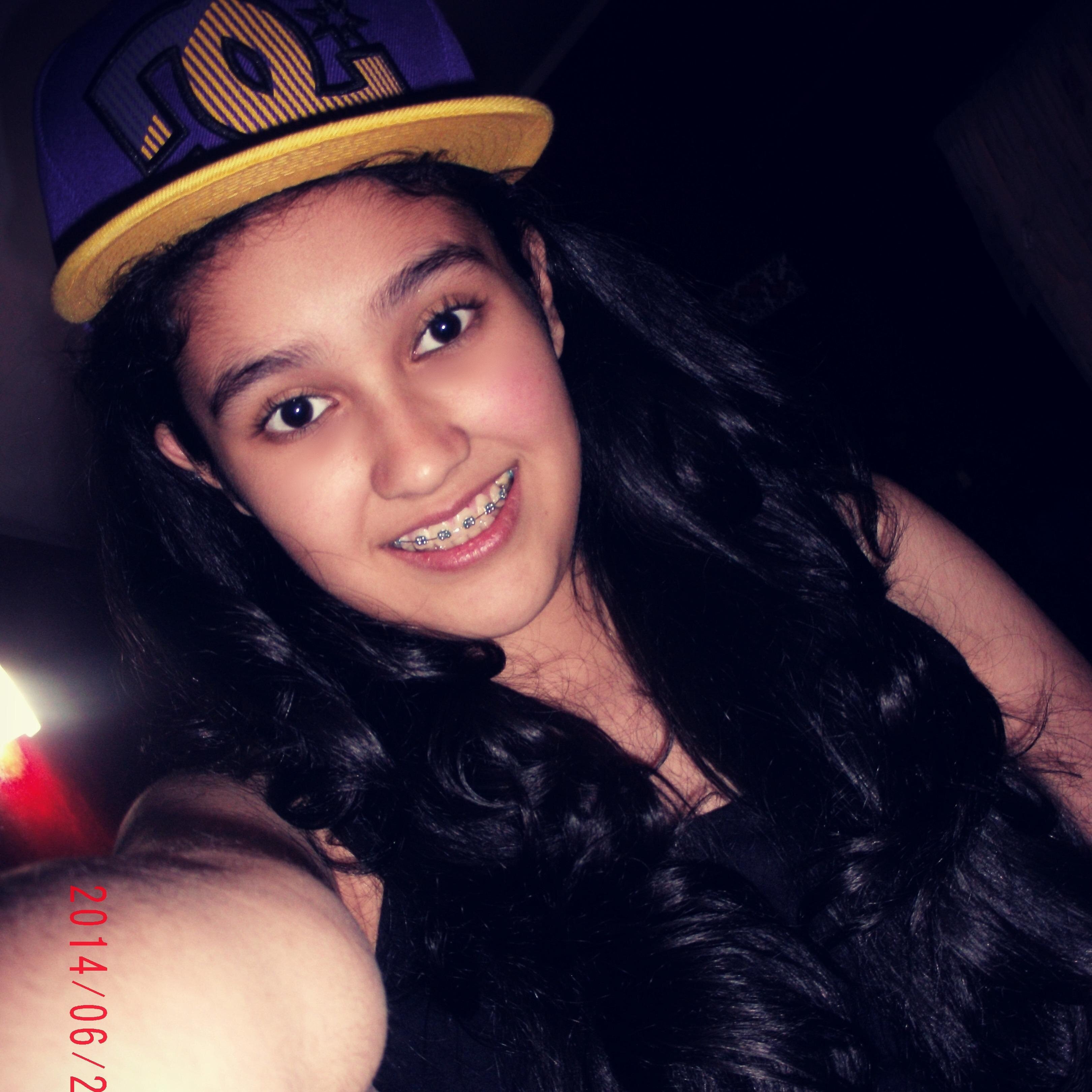 Hola!! Soy Agustina, Me Encanta One Direction.. Algun dia Me Encantaria Conocerlos, Sueño con violarlos jaja.Ellos son unicos, perfectos y HERMOSOS..Los amooo ♥