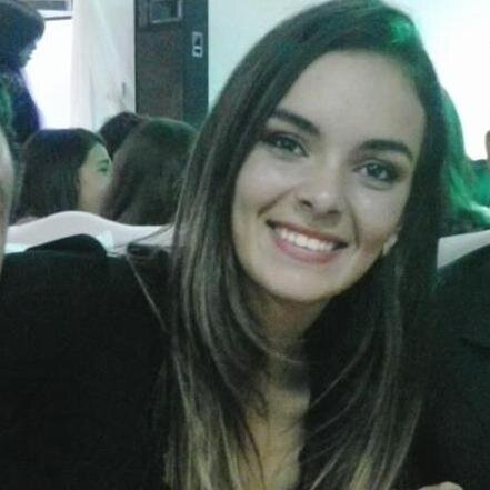 Gaúcha, colorada, leonina e bailarina. / Facebook: http://t.co/5eS7nhucwO