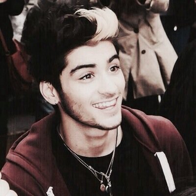 ask for a follow back on @raybanzouis
