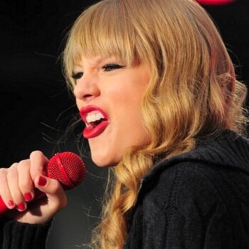 The day I saw Taylor Swift, it was like having an out-of-body experience. My head was spinning, my heart was racing & I was like, WHOAH DUDE. Who's that?