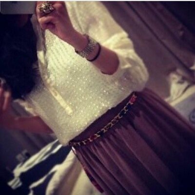 ♡نصف أناقتك فى كلماتك ...
والنصف الأخر فى أخلاقك ... فالكلمة الطيبة والقلب الصافى 
هما الجمال الحقيقى لأي انسان...♡ توتااءء
