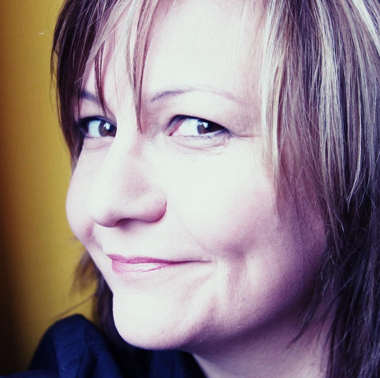 Spiritual, believe in the power of love & ll-learning. Passions: Art&MusicMngmt, Alternative Medicine, Cinematography, Nature & Cooking.  linkedin:elekzsuzsanna