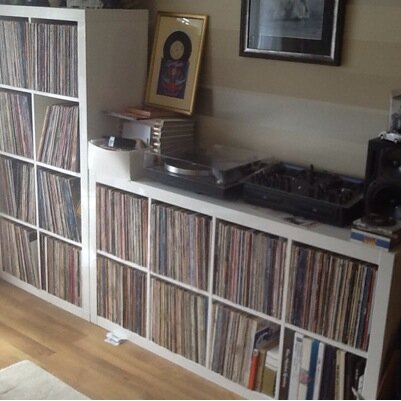 Just a old soul music fan 60s 70. 80s 90s and beyond !! soul funk jazz oh and of course northern soul bring it on!