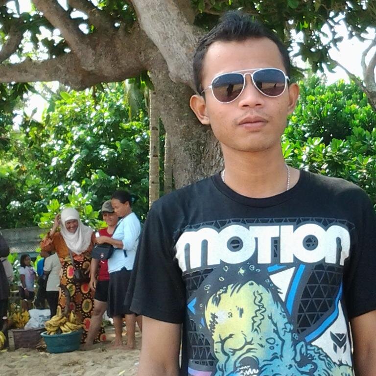 januarprasetyo3's profile picture. kan ku jaga dirimu selalu pin:29d79389