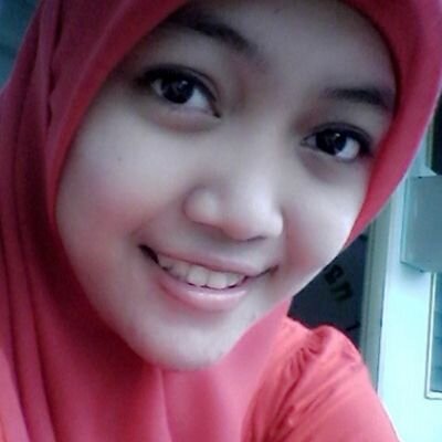 hobby : nyanyi dalam hati, tidur and ngayal | ALLAH selalu ada buatku. I ♥ ALLAH SWT and nabi MUHAMMAD SAW