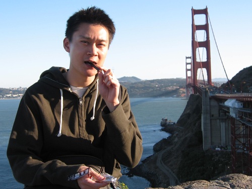 alanbravocharli's profile picture. 