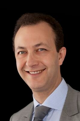 Helping enterprises being successful in their digital transformation and implement a winning strategy