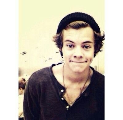 follow @trovatostyles She's follow back.|| my life? oned