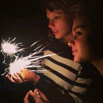 swiftiesfondue's profile picture. i know you were trouble