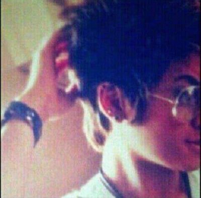 ‏‏♡♢♧♤ مغردجيه ♡♢♧♤
‏احب من قلب واتحمل قد السماء - ويا شيني لو عفت .