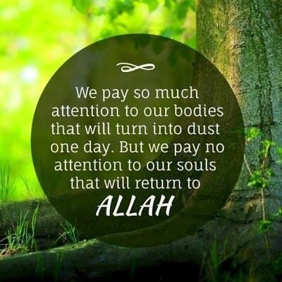 i am a Muslimah, Alhamdulillah. A non-muslim crowd doesn't intimidate me.