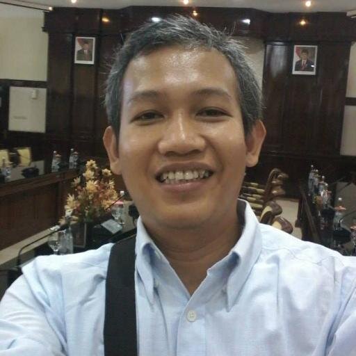 tahatobing's profile picture. Proud Father of a Daughter and a Son