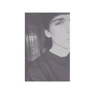 Hi im 16, single, and gay wanna hook up?