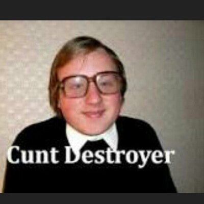 I am a bellend and I tweet jokes and photos to all you bells out there