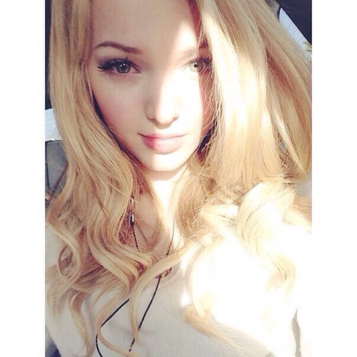 Private Twitter That No One Knows About. Main: @dovecameron. Ran By Dove & Her Manager, Alyss Choleman.