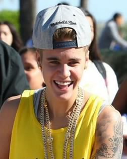 Where i can buy a @justinbieber ?