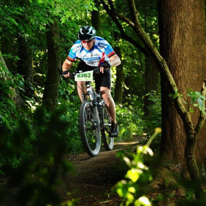 bonthunt's profile picture. 