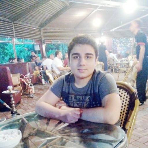 Selam Ben Tolga İstanbulda Yaşıyorum , 16 Yaşındayım ...
Hee Bu Arada Canımdan Çok Sevdiğim Kardeşlerim Var Mesela (Özlem , Nuriye , Samet )