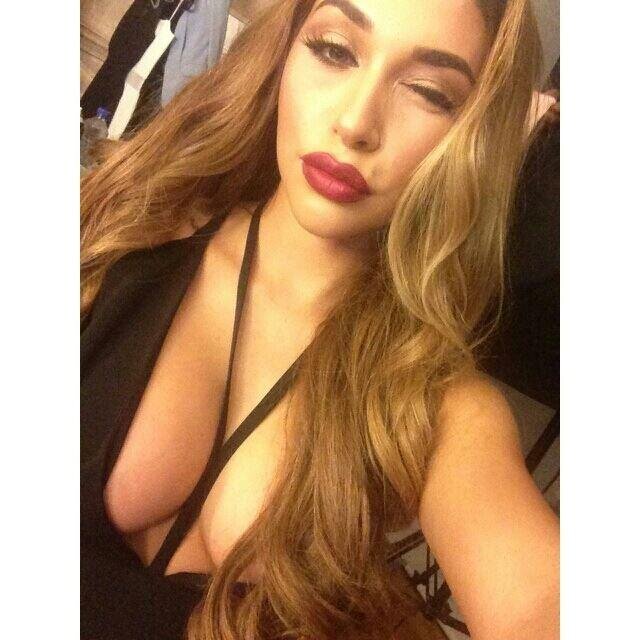 Student. Model. Eyebrow connoisseur. Animal lover. Deep thinker. Wilhelmina Miami Chanteltaleen@gmail.com