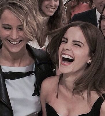 infinitread's profile picture. Divergente || FallenArchangel || PotterHead || Tributo || EfectoColateral || Nefilim.《Mi realidad es diferente a la tuya, mundano》